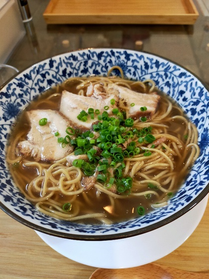 ★首里城近辺を歩いたあとの中華蕎麦ランチ ★首里城近辺を歩いたあとの中華蕎麦ランチ