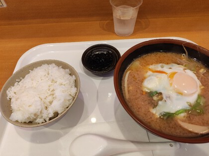 ★パチンコ屋さんに併設の食堂でランチ ★パチンコ屋さんに併設の食堂でランチ
