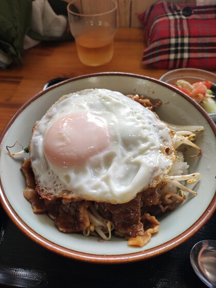 ★引越し先周辺を歩いて見つけた定食屋さんでランチ ★引越し先周辺を歩いて見つけた定食屋さんでランチ