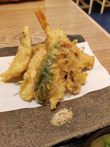 ★のうれんプラザまで歩いて、特大ほっけを食べる ★のうれんプラザまで歩いて、特大ほっけを食べる