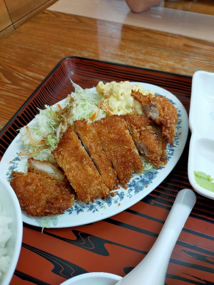 ★行列ができる店?あやぐ食堂にやっと入れた ★行列ができる店?あやぐ食堂にやっと入れた