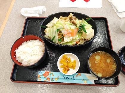 ★名護からの帰り、伊芸サービスエリアでランチ ★名護からの帰り、伊芸サービスエリアでランチ