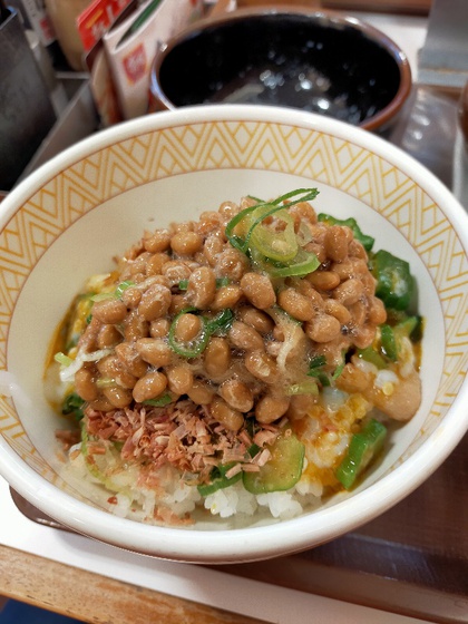 ★すき家の「まぜのっけ朝食」の正しい食べ方は? ★すき家の「まぜのっけ朝食」の正しい食べ方は?