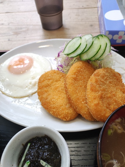 ★財布に優しいコロッケ定食ランチ ★財布に優しいコロッケ定食ランチ