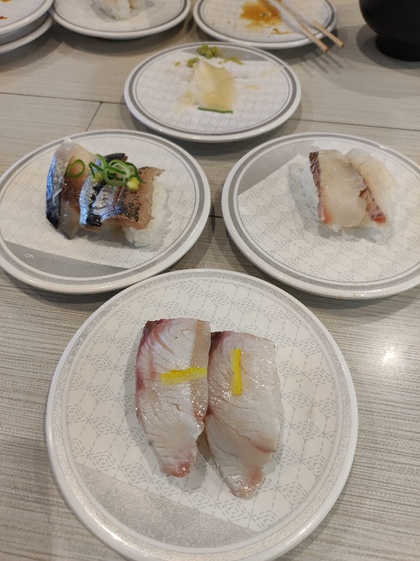 ★車の一年点検後に回転寿司ランチ ★車の一年点検後に回転寿司ランチ