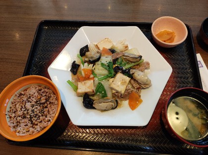 ★ポイントが貯まったので、いつもより豪華な牡蠣料理ランチ ★ポイントが貯まったので、いつもより豪華な牡蠣料理ランチ