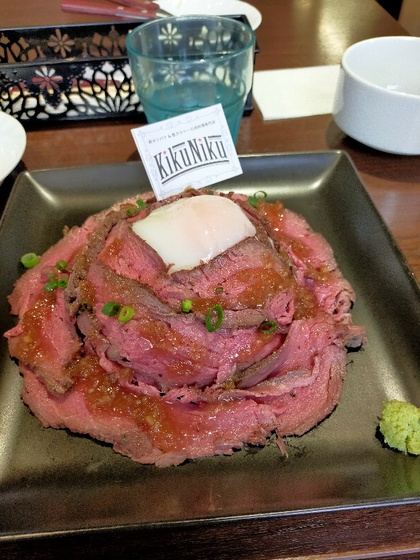★ご飯が見えない、ローストビーフ丼肉ダブル ★ご飯が見えない、ローストビーフ丼肉ダブル