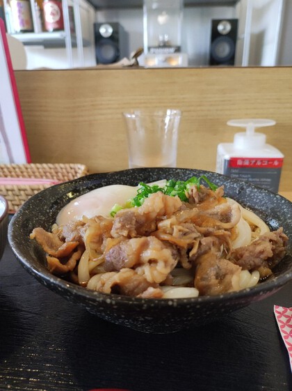 ★暑い日には、冷たいうどんを特等席で ★暑い日には、冷たいうどんを特等席で