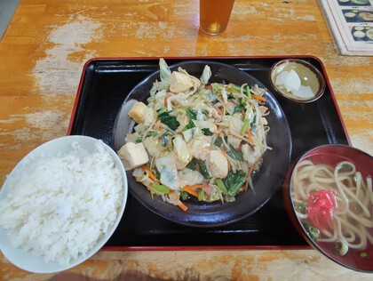 ★野菜チャンプルーは、豆腐が少なめだった ★野菜チャンプルーは、豆腐が少なめだった