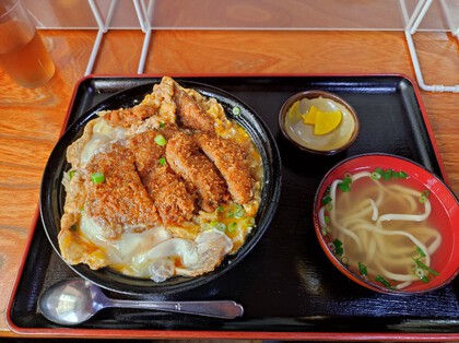 ★スプーンで食べる、ふくやのカツ丼 ★スプーンで食べる、ふくやのカツ丼