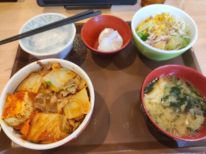 ★ランチウォーキングのあとの牛丼ランチ ★ランチウォーキングのあとの牛丼ランチ