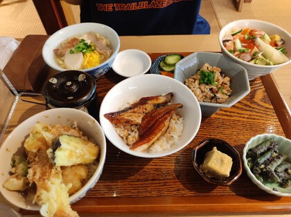 ★祝日のウオーキング後のランチ ★祝日のウオーキング後のランチ
