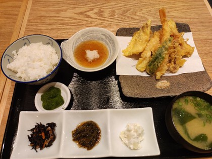 ★のうれんプラザまで歩いて、特大ほっけを食べる ★のうれんプラザまで歩いて、特大ほっけを食べる