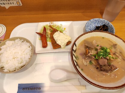 ★具沢山な豚汁定食ランチ ★具沢山な豚汁定食ランチ