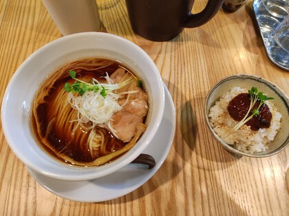 ★真嘉比方面まで歩いて、醤油ラーメンランチ ★真嘉比方面まで歩いて、醤油ラーメンランチ