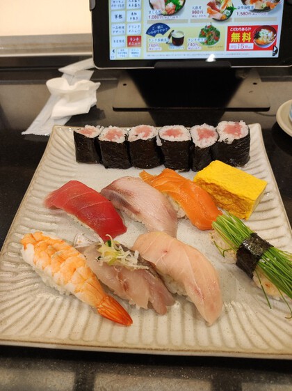 ★高級回転寿司屋さん?で寿司ランチ ★高級回転寿司屋さん?で寿司ランチ