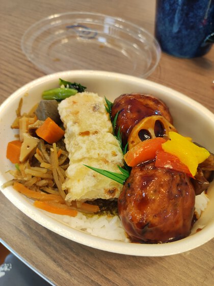 ★休日のランチは、ヘルシーな?ほっともっと弁当 ★休日のランチは、ヘルシーな?ほっともっと弁当