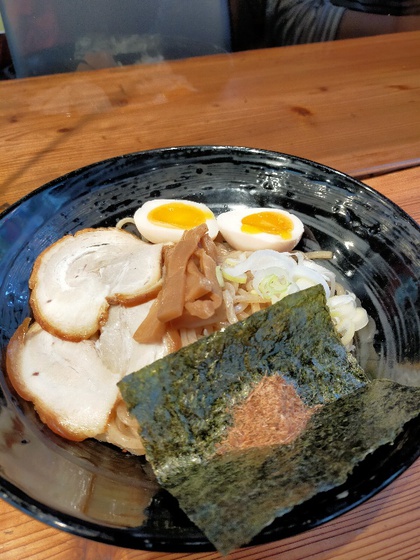 ★休日のウォーキング途中で食べたセキドウ?ラーメン ★休日のウォーキング途中で食べたセキドウ?ラーメン