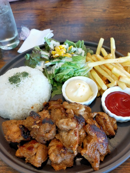 ★ハンバーガー屋さんのプレートランチ ★ハンバーガー屋さんのプレートランチ
