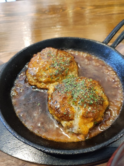 ★羽釜で炊いた銀シャリの店のハンバーグランチ ★羽釜で炊いた銀シャリの店のハンバーグランチ