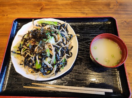 ★三連休初日に食べたイカ墨麺焼きそば ★三連休初日に食べたイカ墨麺焼きそば