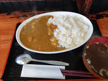 ★ひがし食堂(おもろまち公園内)のシンプルなカレーライス ★ひがし食堂(おもろまち公園内)のシンプルなカレーライス