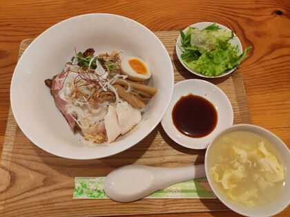 ★本格中華の店?の辛くない肉丼ランチ ★本格中華の店?の辛くない肉丼ランチ