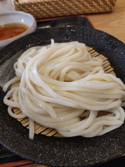 ★まだまだ暑い日が続く中、冷たいざるうどんランチ ★まだまだ暑い日が続く中、冷たいざるうどんランチ