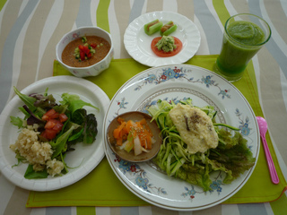 ローフード パーティ料理を見学☆