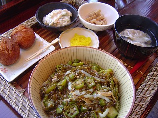 『カフェ食堂 jam』