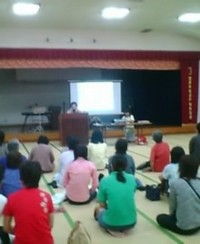 坂田小PTA講演会とミニライブ