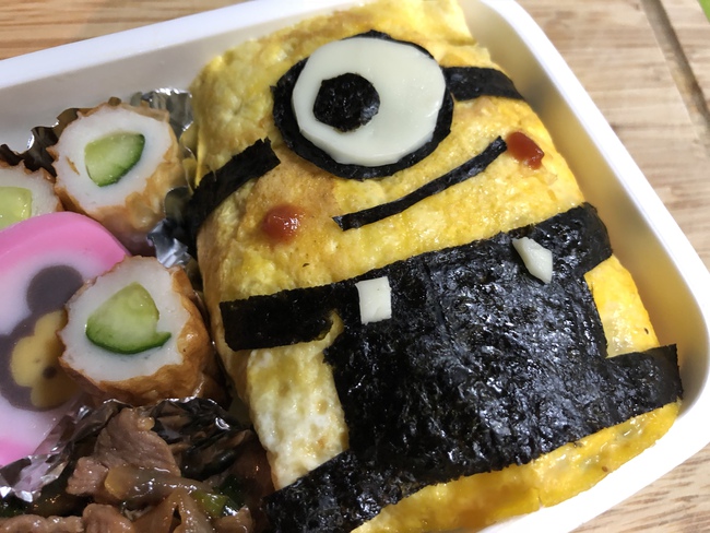 保育園最後のお弁当はキャラ弁「ミニオン」に挑戦!見たことないけど(笑) キャラ弁 ミニオン