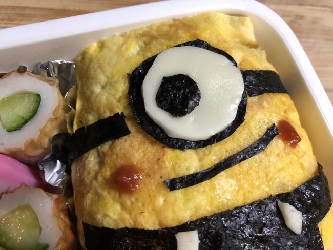 保育園最後のお弁当はキャラ弁「ミニオン」に挑戦!見たことないけど(笑) キャラ弁 ミニオン