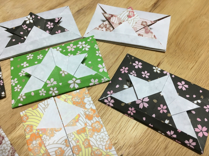 【おばさまから好評‼】お年玉袋を折り紙で作る~! 【おばさまから好評‼】お年玉袋を折り紙で作る~!