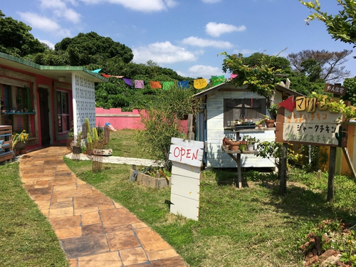 【家族でカフェランチ♡】北中城村「MARISOL(マリソル)」チキンが美味しかった~! 北中城村マリソルMARISOLチキン