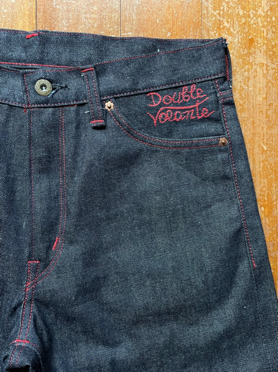 沖縄を感じる刺繍をバックポケットに。 沖縄を感じる刺繍をバックポケットに。