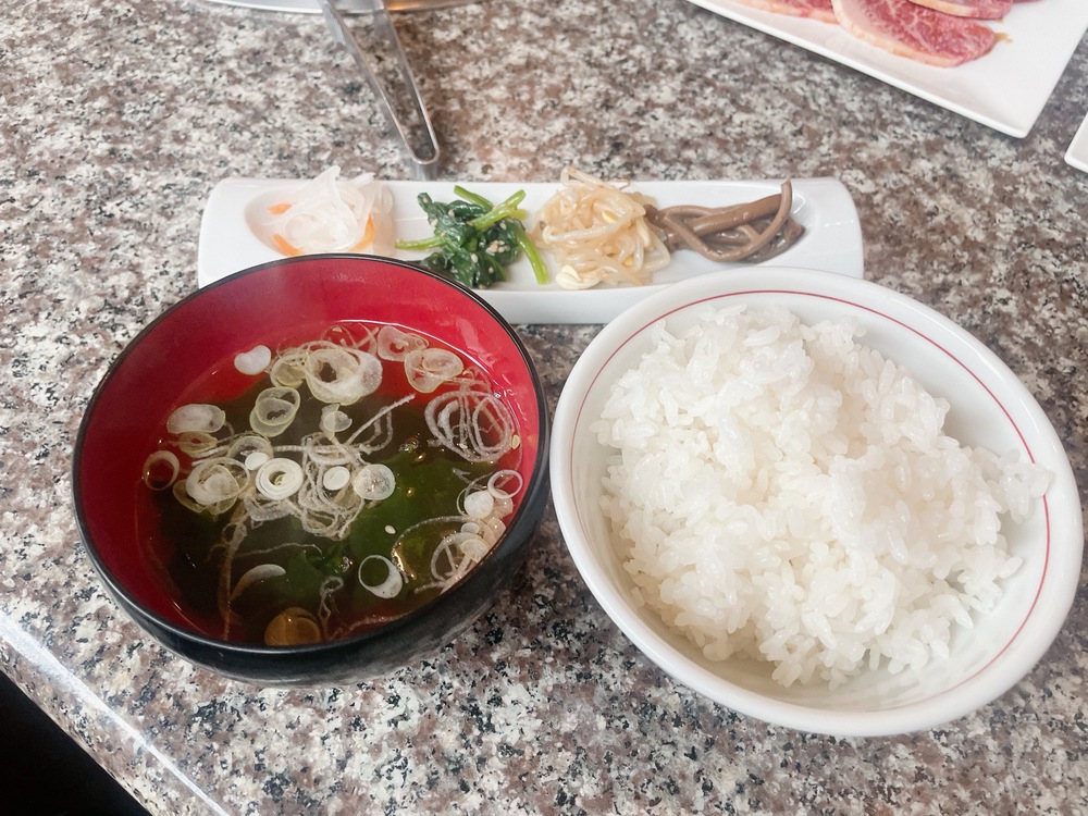 優雅な焼肉ランチ【GoToEatプレミアム食事券対応】【沖縄ランチ 焼肉】 優雅な焼肉ランチ【GoToEatプレミアム食事券対応】【沖縄ランチ 焼肉】