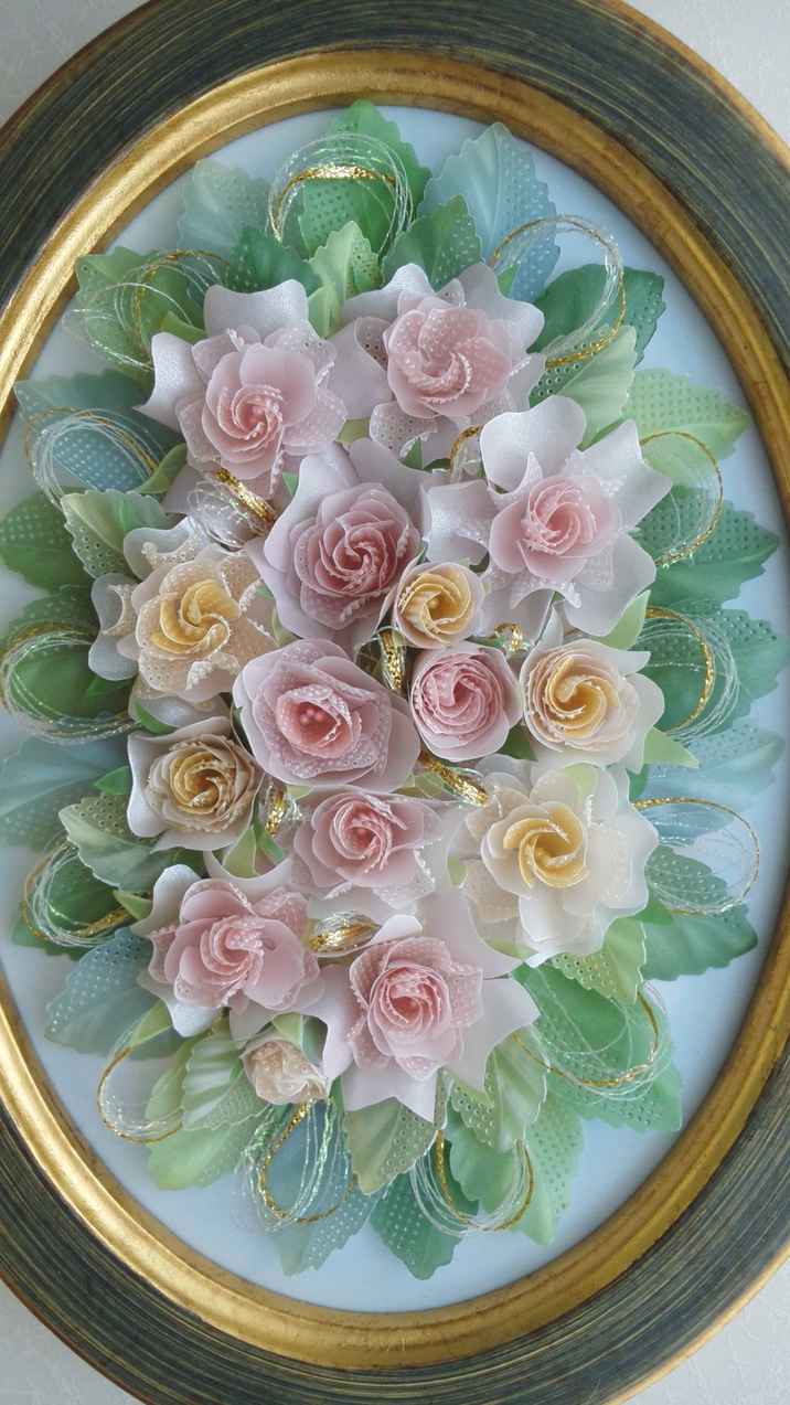 Roses パーチメントクラフト用カラートレーシングペーパーで作りました。 Roses パーチメントクラフト用カラートレーシングペーパーで作りました。