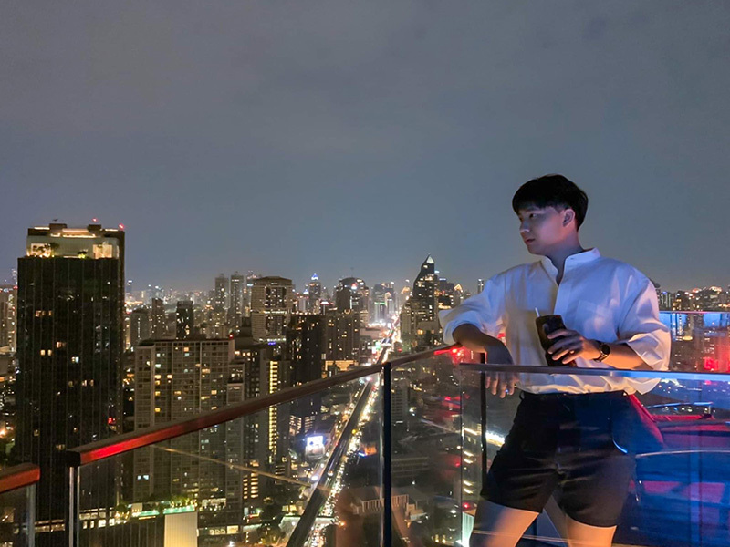 バンコクで夕焼けと夜景を堪能。チャオプラヤー川沿いの2種類の違った魅力を持つルーフトップバーをご紹介! バンコクで夕焼けと夜景を堪能。チャオプラヤー川沿いの2種類の違った魅力を持つルーフトップバーをご紹介!