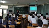 宜野湾高校にて講演会を行いました！サッカーの話はほとんどしていない（笑）。