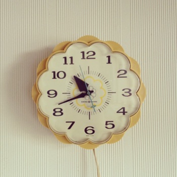 ▼△.. gypsyblue ..△▼ レトロさんなキッチン時計。(SOLD)