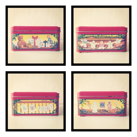 Xmas Tin缶*CRAYOLAオーナメント付き(SOLD)