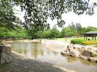 土山駅の野添北公園・野添であい公園で水遊び・遊具もすごい！