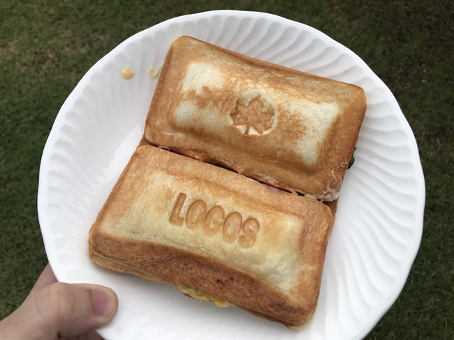 ソロキャンプでLOGOSのロゴ入りホットサンド作りが完成 ソロキャンプでLOGOSのロゴ入りホットサンド作りが完成