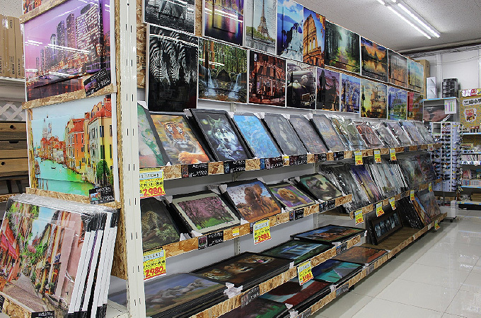 輸入商品紹介!人工芝を敷くだけで、ベランダがいつもと変わった雰囲気に様変わり♪ 人工芝を敷くだけでベランダがいつもと変わった雰囲気に様変わり♪