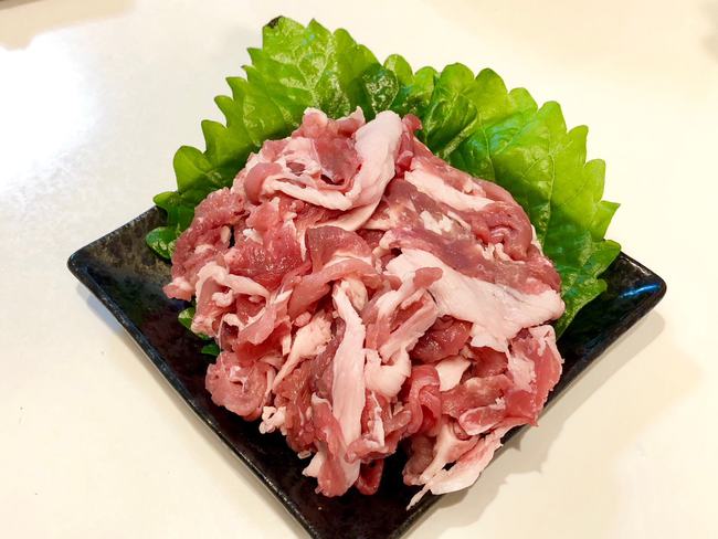 煙が少ない「スモークガス焼肉グリル やきまる」を使って自宅で焼肉 あぐー豚肉 の写真 煙が少ない「スモークガス焼肉グリル やきまる」を使って自宅で焼肉 あぐー豚肉 の写真