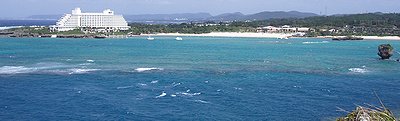 荒れたビーチが恨めしい・・・