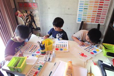 7月「絵の具の技法を学ぼう」2日目