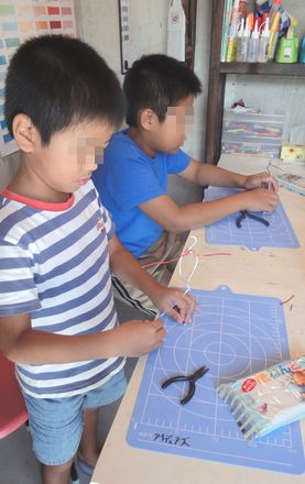 9月「紙粘土で作ろう」1日目