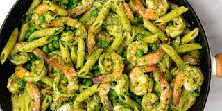 Spinach Pesto Penne with Shrimp and Peas Spinach Pesto Penne with Shrimp and Peas